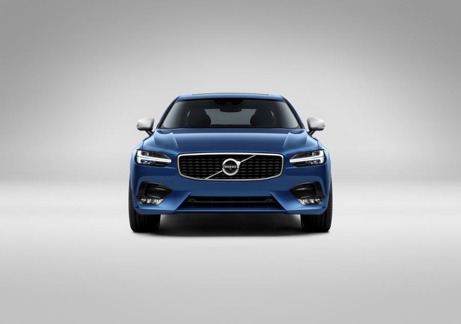  Volvo S90 T6 R-Design 2016 года  (фото 1 из 21)